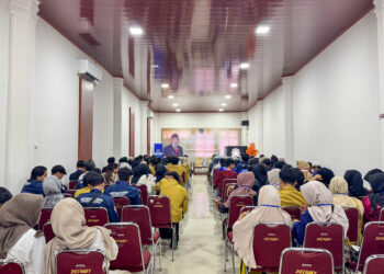 Ikuti Sosialisasi Makan Bergizi Gratis, Mahasiswa Sambut Kedatangan BGN dan Anggota Komisi IX DPR RI