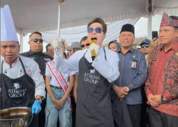 dr. Richard Lee Gelar Aksi Sosial di Palembang - Instagram/dr.richard_lee