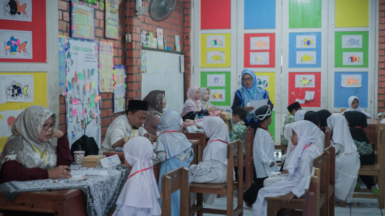 Ribuan Santri Ikuti Munaqosah BKPRMI Purwakarta 2025 - Intiporia/M. Fajri