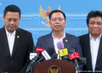 Keterangan Pers Ketua Komisi V DPR RI, Istana Kepresidenan Jakarta, 17 April 2025 - Tangkapan Layar Youtube/ Sekretariat Presiden