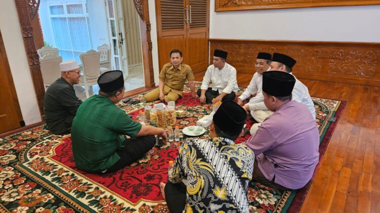 Silaturahmi jajaran PCNU Purwakarta bersama Om Zein - Diskominfo Purwakarta