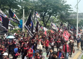 Federasi Pekerja Industri (FKI) di Hari Buruh Internasional - Intiporia/Raka Purnama