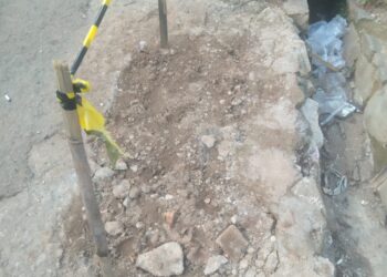 Warga Kembang Kuning Keluhkan Bekas Galian Proyek PDAM yang Ditinggalkan - Husen