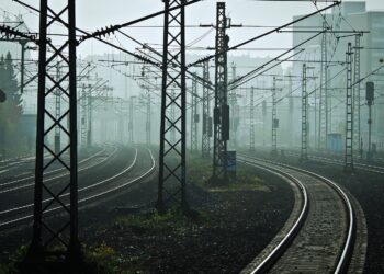 transportasi rel - pixabay