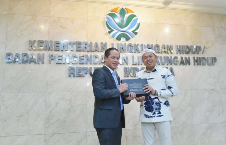 Pertemuan Dedi Mulyadi dengan Menteri Lingkungan Hidup Hanif Faisol, di Kantor Kementerian LH di Jakarta - Gambar/Humas Jabar