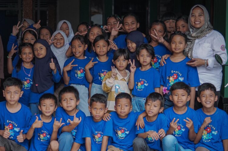 Kursus Bahasa Inggris di Jatiluhur Purwakarta 'English with Mrs. Reins' - Intiporia/M. Fajri