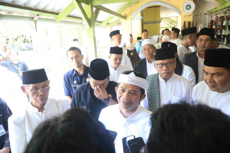 Mitembeyan dan Muru Indung Cai: Merayakan Sejarah dan Melestarikan Alam - Diskominfo Purwakarta