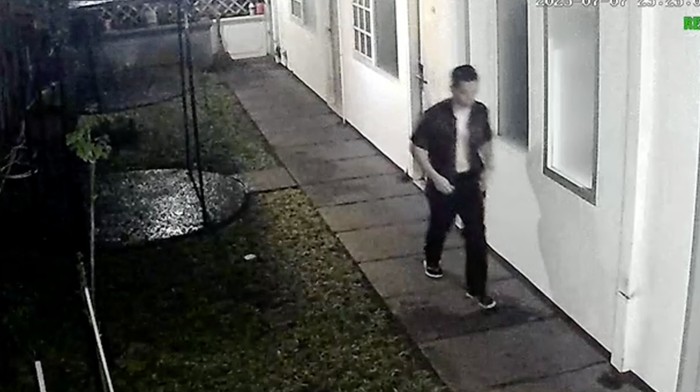 Tangkapan layar gerak-derik diplomat Kemlu di kos sebelum ditemukan tewas. (dok. Istimewa)