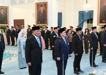Presiden Prabowo Subianto melantik Erick Thohir dan sejumlah nama mengisi jabatan Menteri dan wakil menteri di Istana Negara, Jakarta Pusat, 17 September 2025. Youtube Sekretariat Presiden