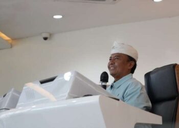 Sekda Jabar, Gubernur