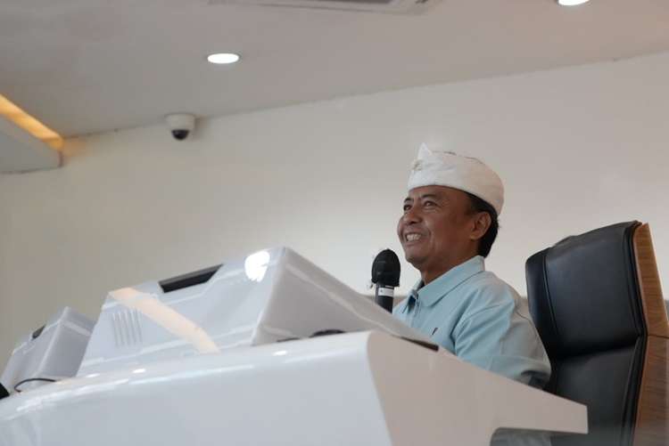 Sekda Jabar, Gubernur