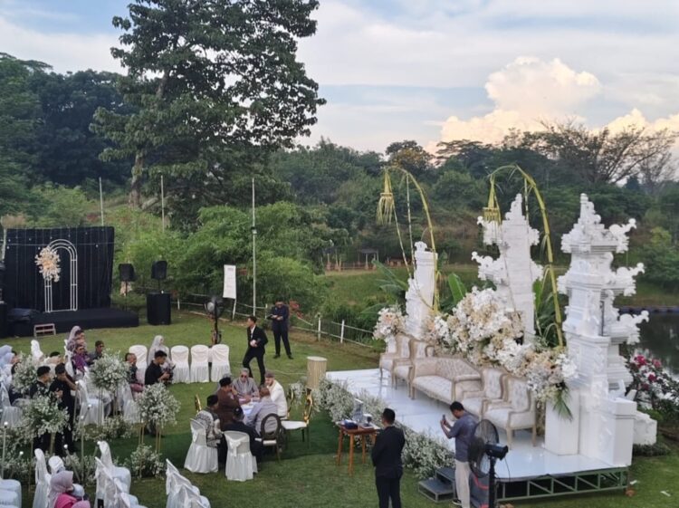 Telaga Cafe Bungursari Lake Park - Intiporia/Rangga