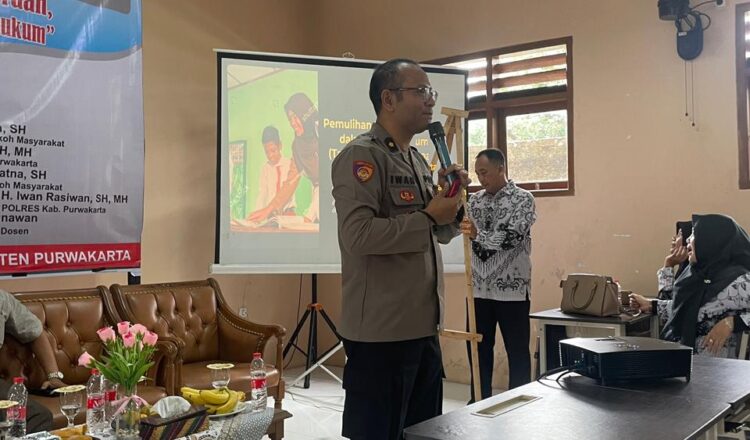 Kompol Dr. Iwan Rasiwan, S.H., M.H