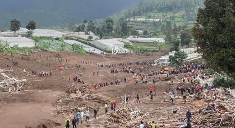 Tim SAR Putuskan Pencarian Korban Longsor KBB Terus Dilaksanakan