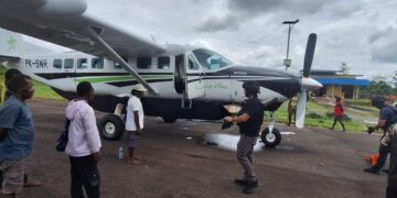 Tim gabungan Satgas Operasi Damai Cartenz-2026 bersama Reskrim Umum Polda Papua dan Reskrim Polres Boven Digoel melaksanakan olah tempat kejadian perkara di Bandara Korowai Batu, Jumat (13/2/2026).(KOMPAS.com/Doc. Humas Operasi Damai Cartenz)