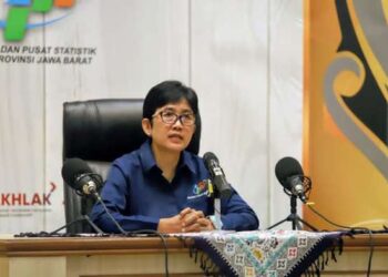Margaretha dalam konpres Berita Resmi Statistik BPS Jabar - Humas Jabar