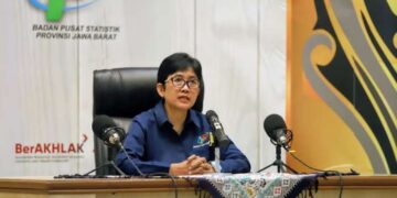 Margaretha dalam konpres Berita Resmi Statistik BPS Jabar - Humas Jabar