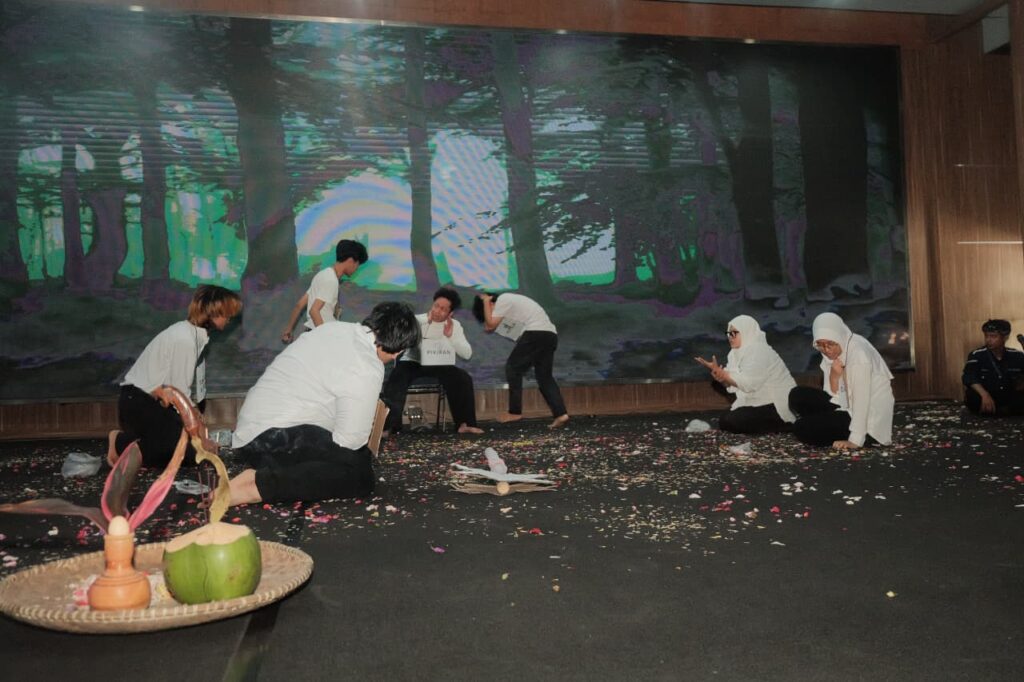 Pertunjukan Teater KOPEL