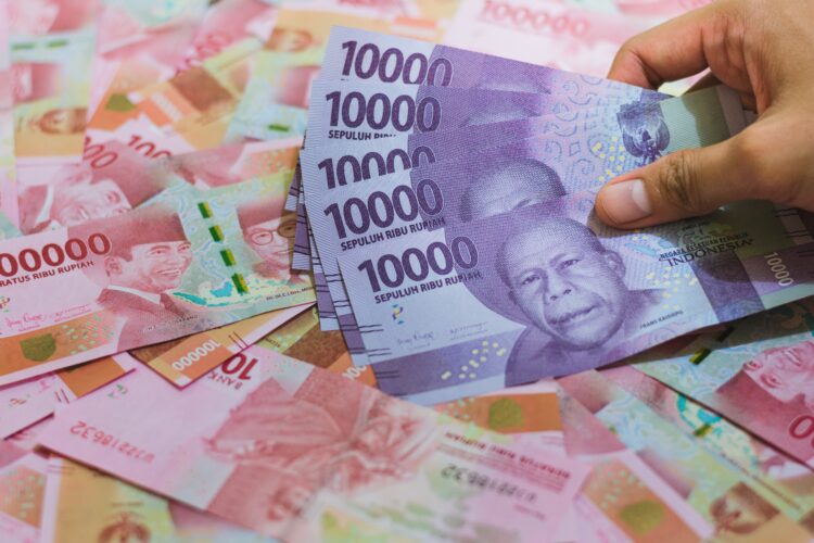 dolar ke rupiah