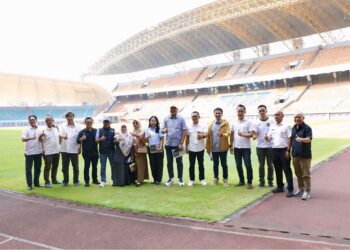 Komisi V DPRD Provinsi Jawa Barat meninjau kesiapan venue PORPROV XV Tahun 2026 di Stadion Patriot Candrabaga, Kota Bekasi, Kamis (9/7/2026). ANTARA/HO-DPRD Jabar